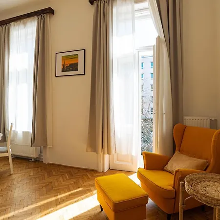 Terrace Vuvu - With Balcony In The Heart Of
