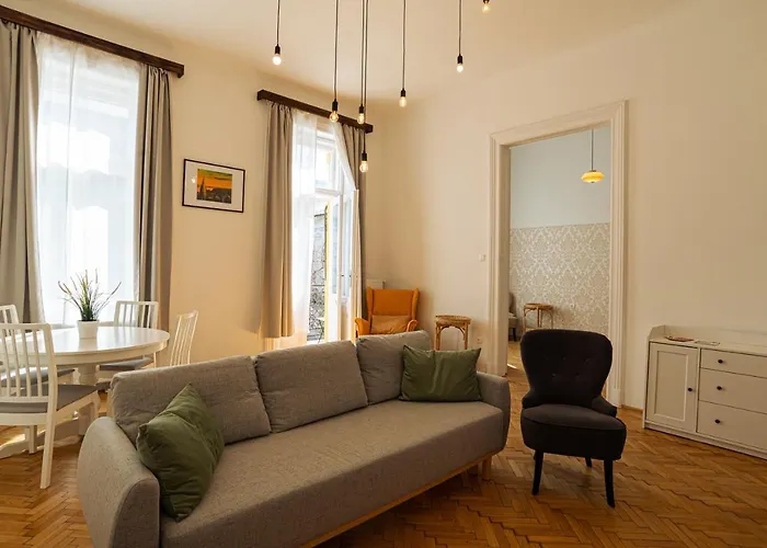 Terrace Vuvu - With Balcony In The Heart Of 公寓