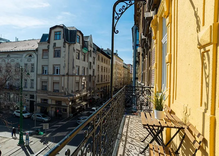 Terrace Vuvu - With Balcony In The Heart Of 公寓 *