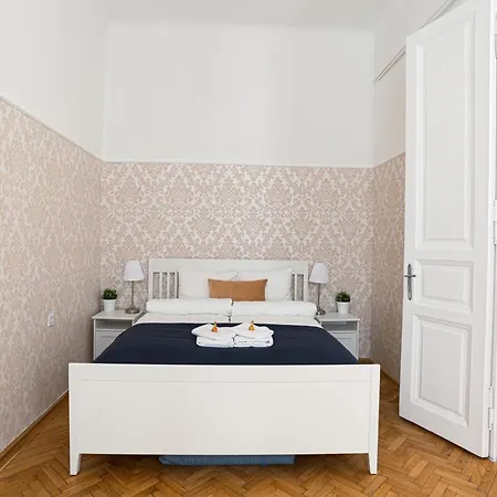 Daire Terrace Vuvu - With Balcony In The Heart Of *