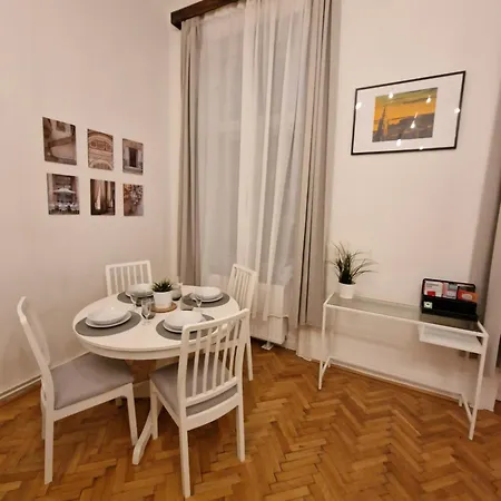 Terrace Vuvu - With Balcony In The Heart Of Daire *
