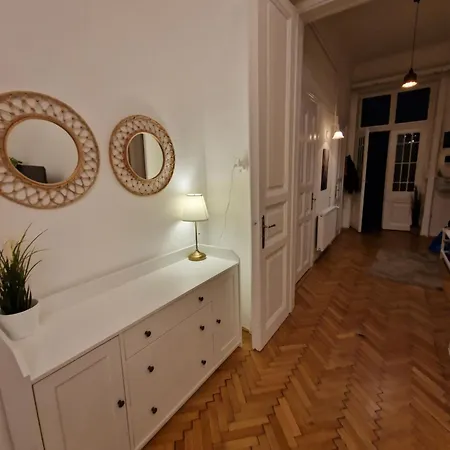 Terrace Vuvu - With Balcony In The Heart Of * 부다페스트