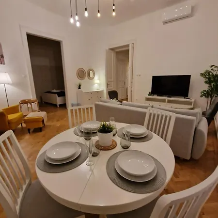 아파트 Terrace Vuvu - With Balcony In The Heart Of 부다페스트