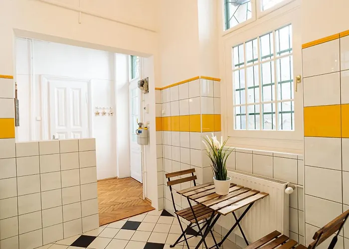 아파트 Terrace Vuvu - With Balcony In The Heart Of
