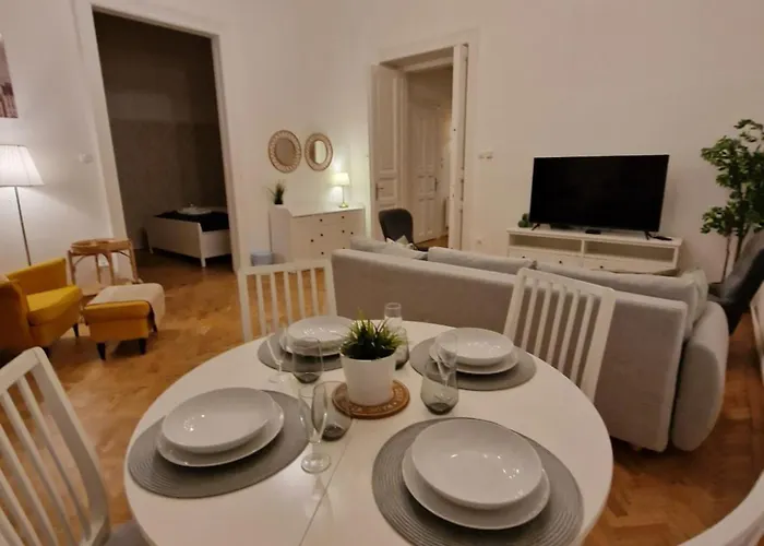 아파트 Terrace Vuvu - With Balcony In The Heart Of 부다페스트